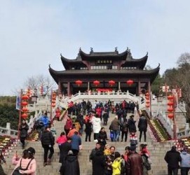 阿克苏湖北旅游攻略(七月湖北旅游攻略)
