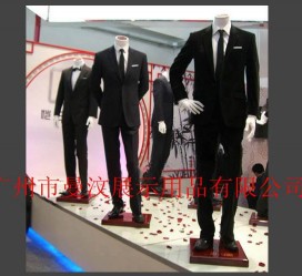 阿克苏成都元亨商贸楼兼职模特(上海琪亨商贸有限公司卖浪琴吗)