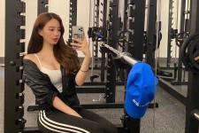阿克苏我是一名瑜伽锻练外加兼职模特(我是一名瑜伽锻练外加兼职模特小说)