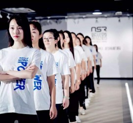 阿克苏南京少儿模特兼职(南京潮童星少儿模特培训地址)