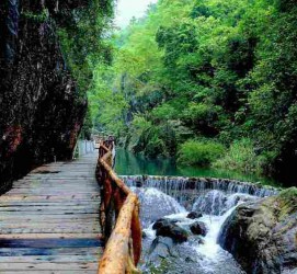 阿克苏周边旅游(周边旅游景区哪里好玩)