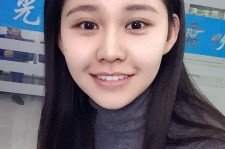 阿克苏白马市场模特兼职(广州夜场雇用模特马教师)