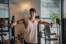 阿克苏肌肉男模(肌肉男模板)