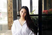 阿克苏女友兼职模特的小说(女友兼职模特的小说保举)