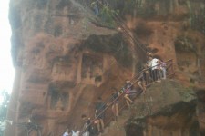 阿克苏乐山旅游攻略(乐山旅游攻略自由行路线推荐)