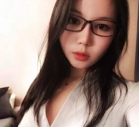 阿克苏姑娘在西安一模特公司做兼职的简单介绍
