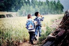 阿克苏河南一家四口结伴游中国2个月(河南适合一家四口旅游的地方)