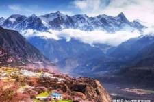 阿克苏旅游地点(旅游地点与地理关系)