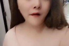 阿克苏美院系花兼职死商务模特(美院系花兼职商务模特第2部一边看球一边玩)