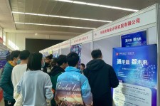 阿克苏北京伴游招聘 北京各大高校恢复线下招聘会，今年有什么不一样？记者探访
