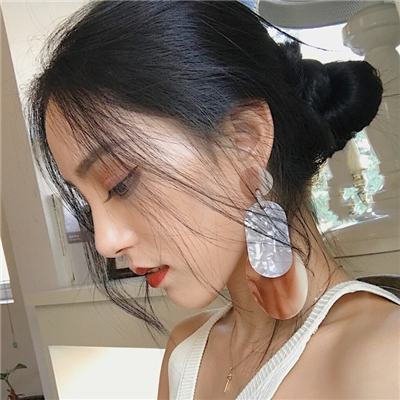 阿克苏伴游女生张悦然的资料