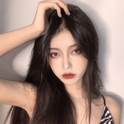 阿克苏伴游女生杨梦琪的资料
