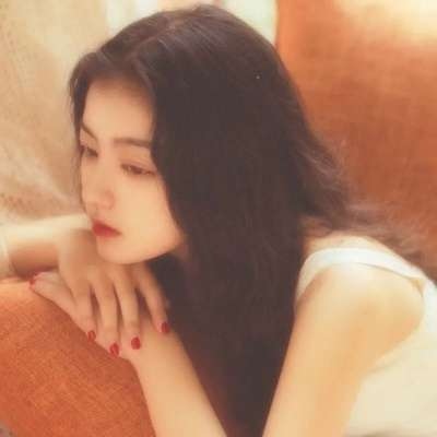 阿克苏伴游女生赵梦琪的资料