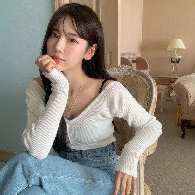 阿克苏伴游女生邓丽丽的资料