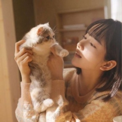 阿克苏伴游女生邓珊珊的资料