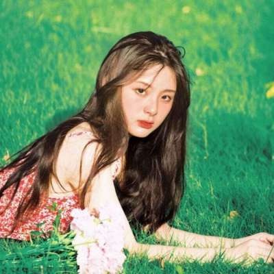 阿克苏伴游女生谢珞欣的资料