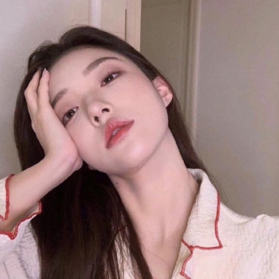 阿克苏伴游女生赵梦琪的资料