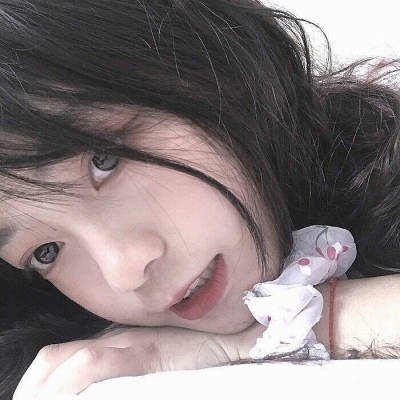 阿克苏伴游女生柳依依的资料