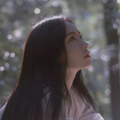 阿克苏伴游女生秦鹿鸣的资料