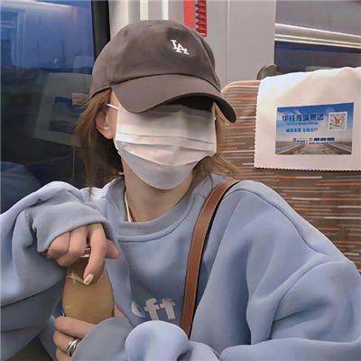阿克苏伴游女生欧阳紫涵的资料