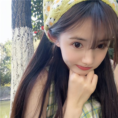 阿克苏伴游女生上官鹤影的资料