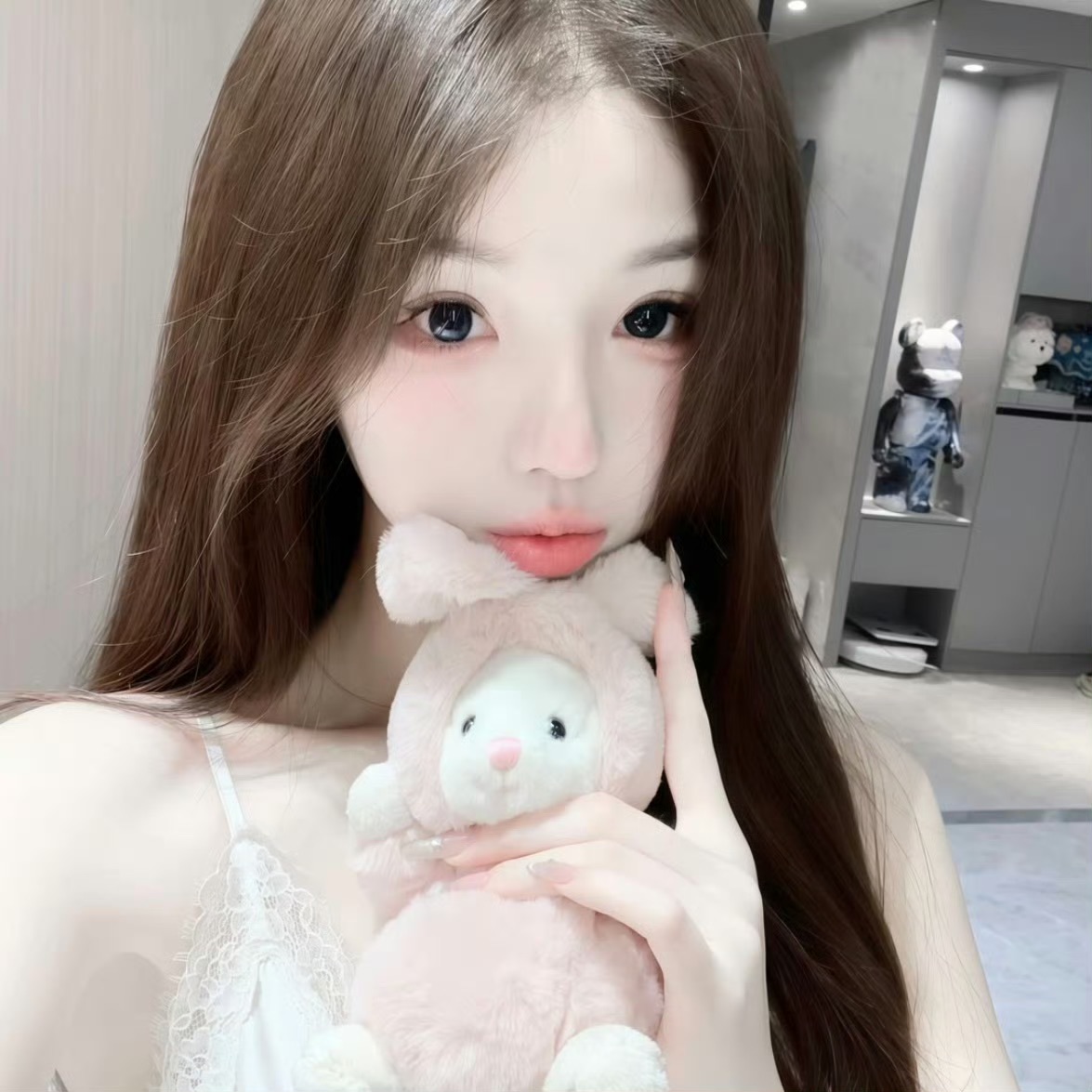 阿克苏伴游女生朱珠的资料