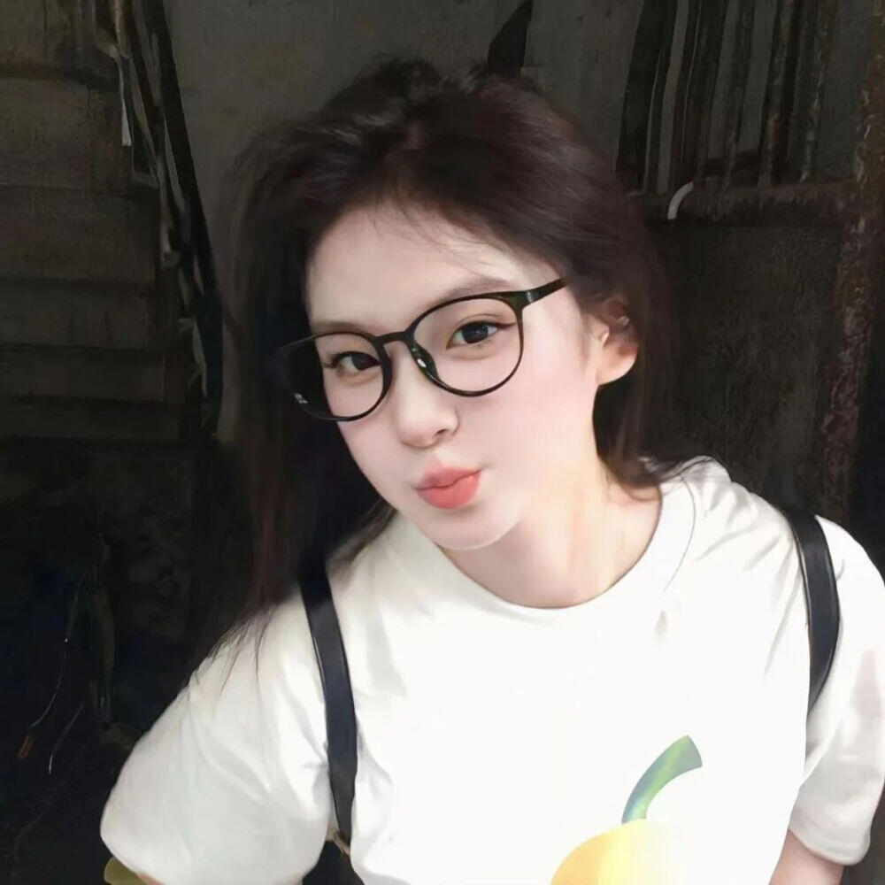阿克苏伴游女生桃桃的资料