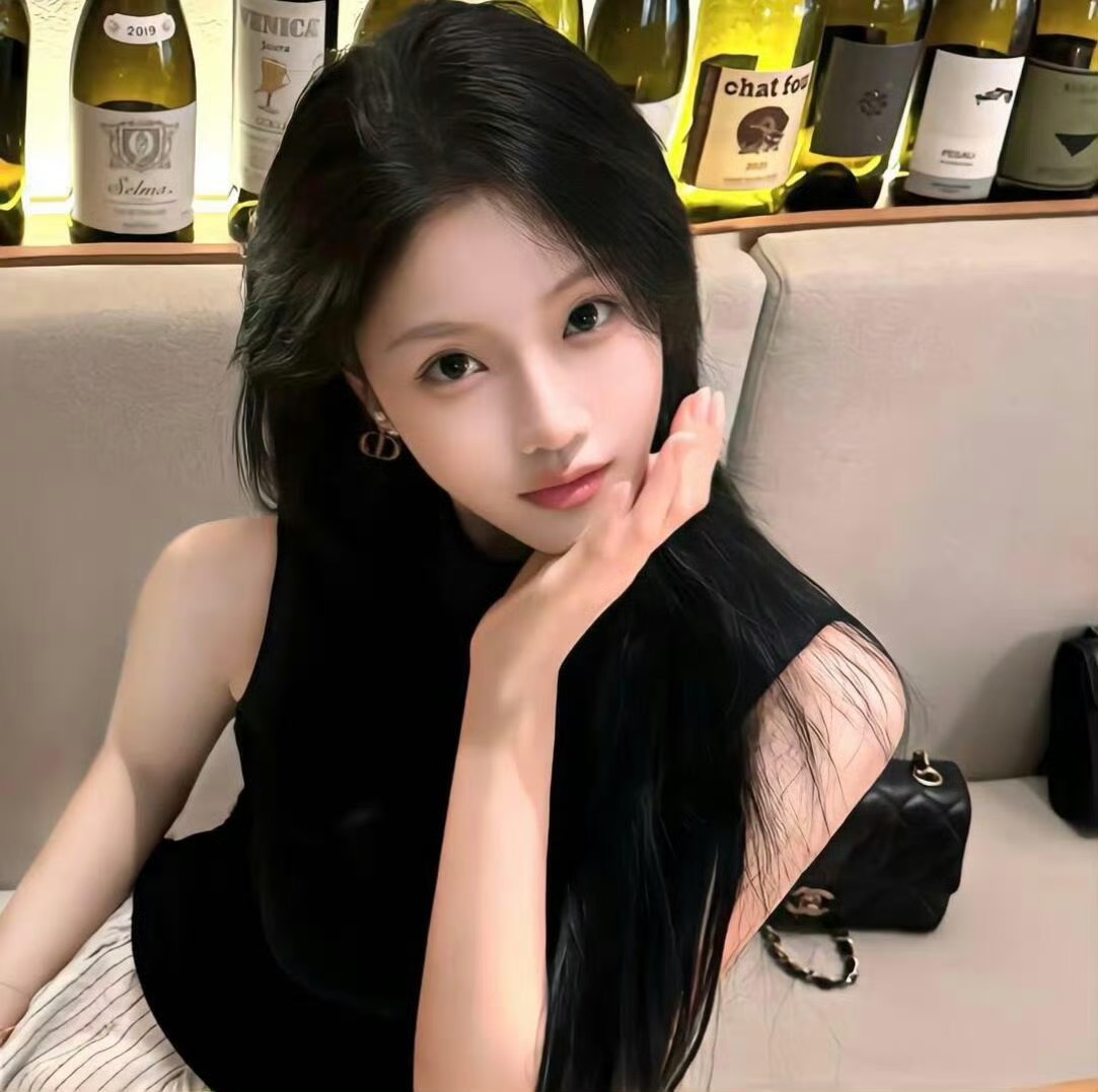 阿克苏伴游女生阚梦蕊的资料