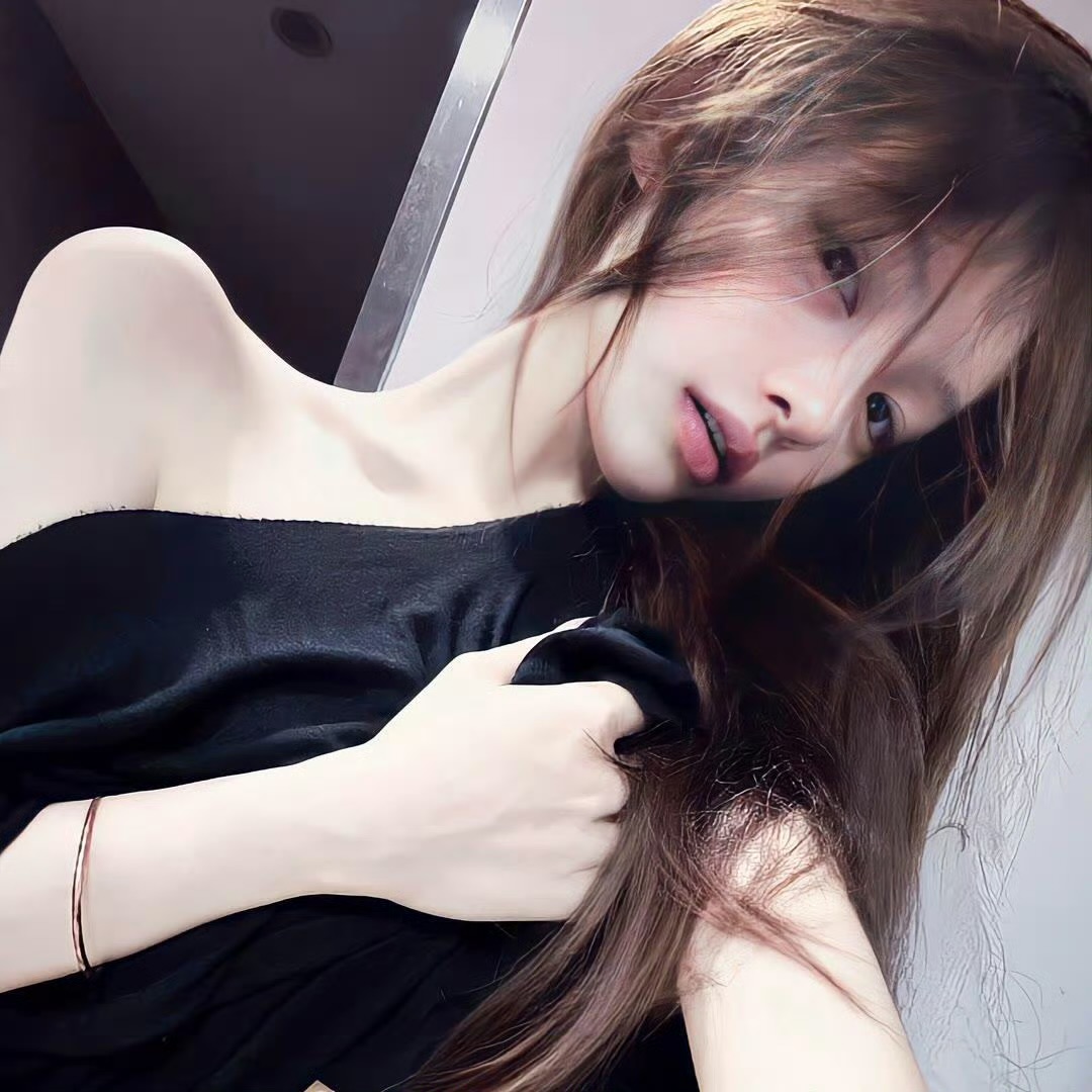 阿克苏伴游女生许梦瑶的资料